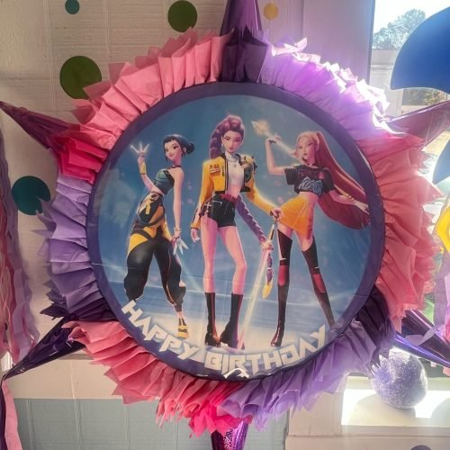 K-Pop Piñata with 6 cones (17-inch)